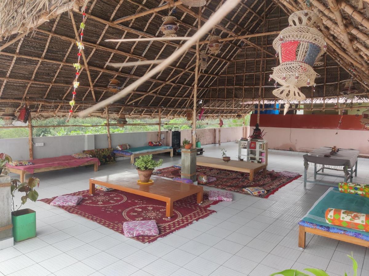 Woodpacker Hostel Auroville Pondicherry Екстериор снимка